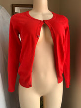 Load image into Gallery viewer, Red soft cardigan &gt;&gt;&gt; says M
