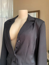 Load image into Gallery viewer, Black long pinstripe vintage blazer &gt;&gt;&gt; size 14
