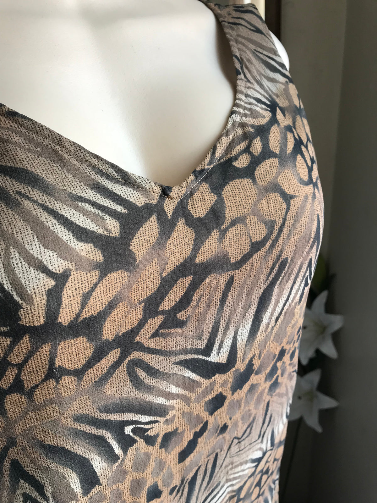 Vintage 100% silk animal print sheer dress ,,, m