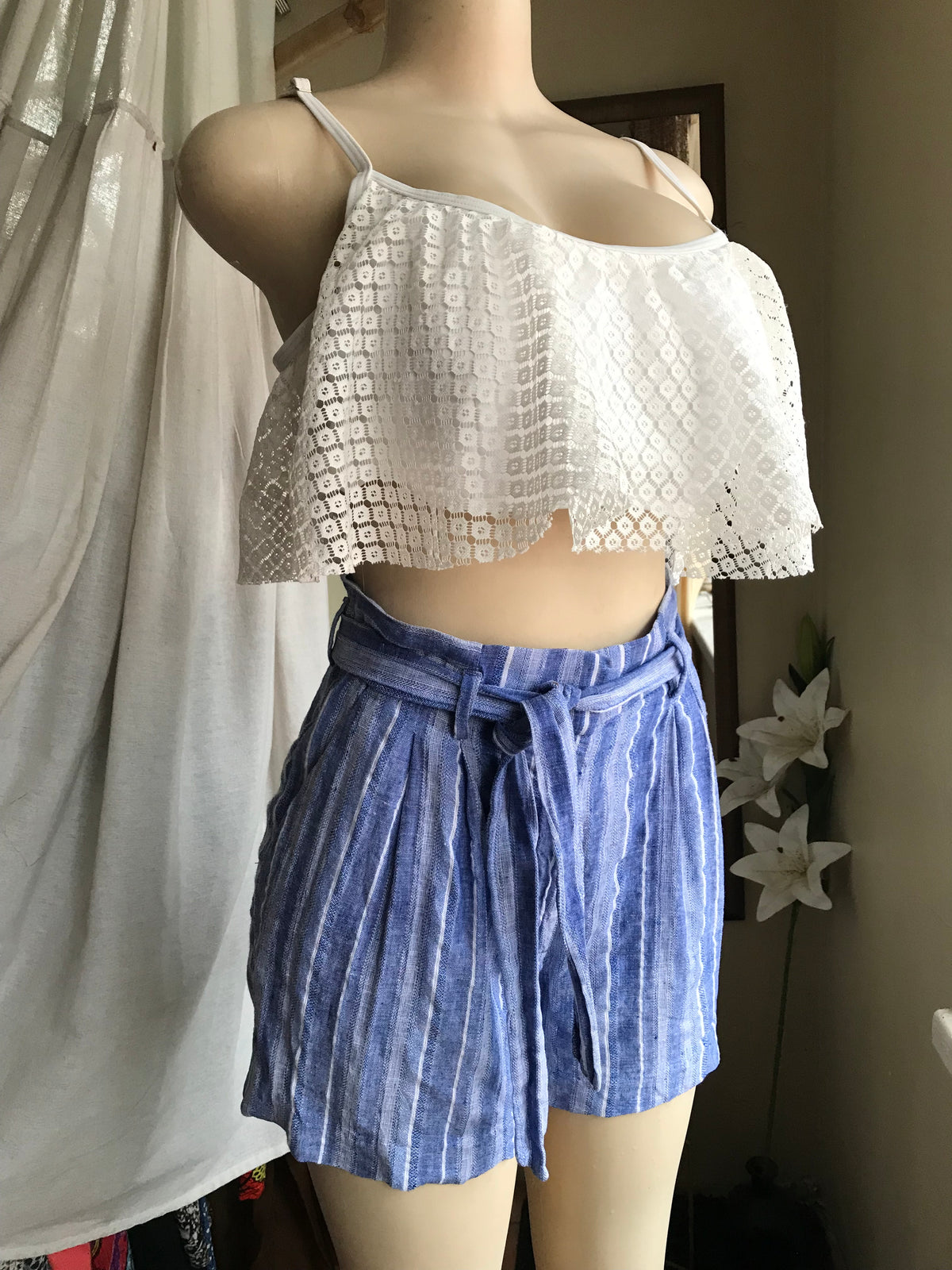 white mesh crop top spaghetti L/XL