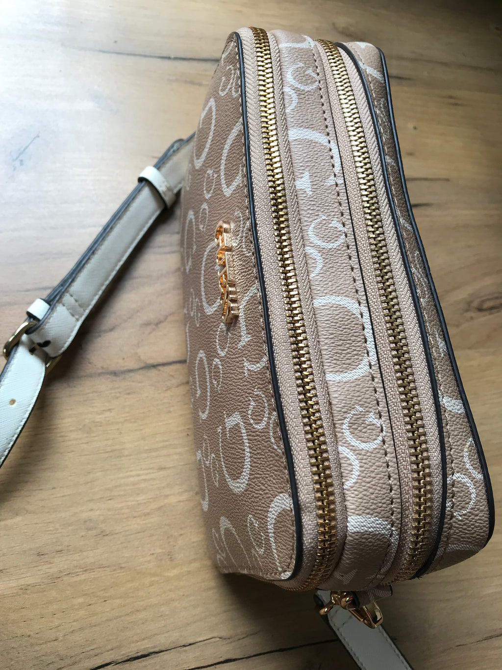 Guess Factory crossbody beige bag *** new