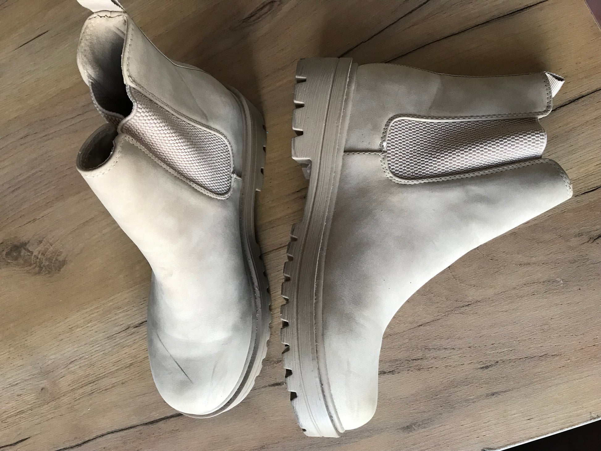 Female combat boot /// size 10