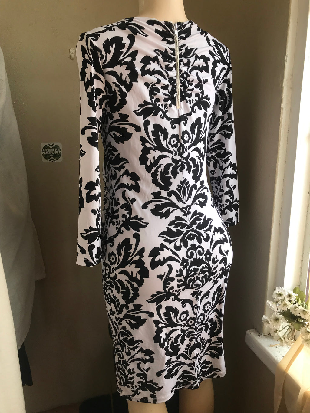 b&w retro print stretchy ruche dress mid sleeve. m