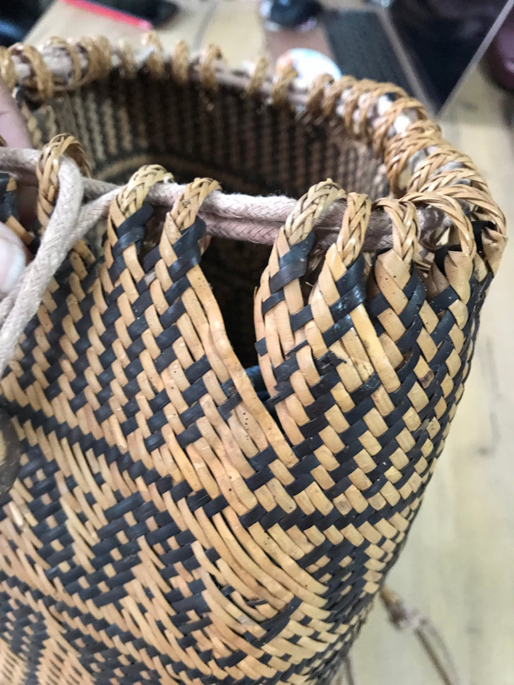 vintage woven bagpack bag brown ***