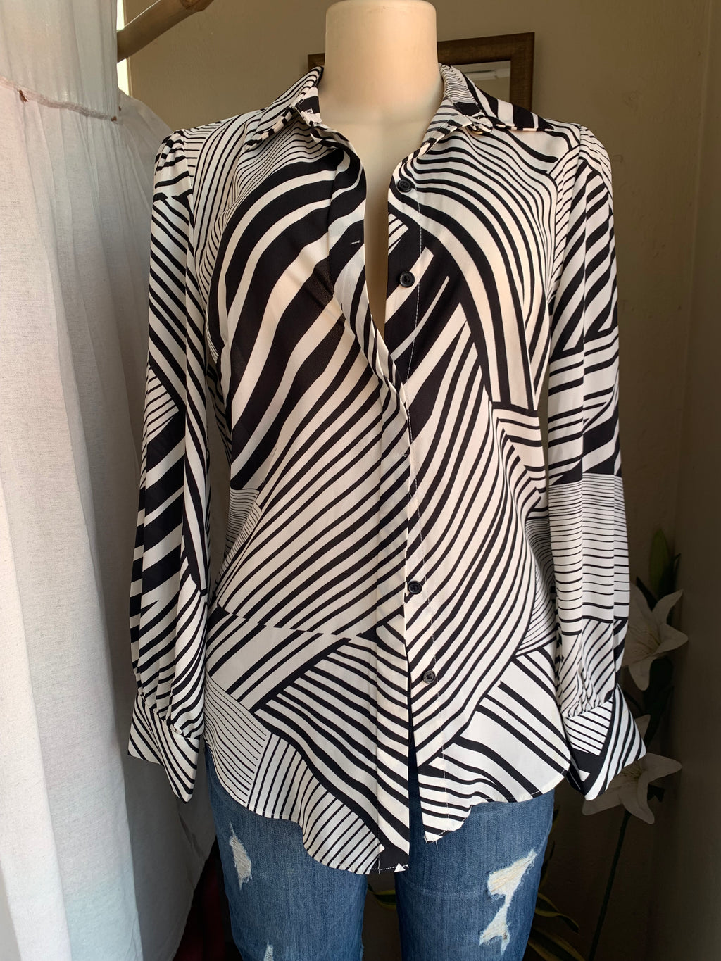 B+W geometric dress shirt … m