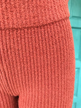 Load image into Gallery viewer, Rust textured tights
