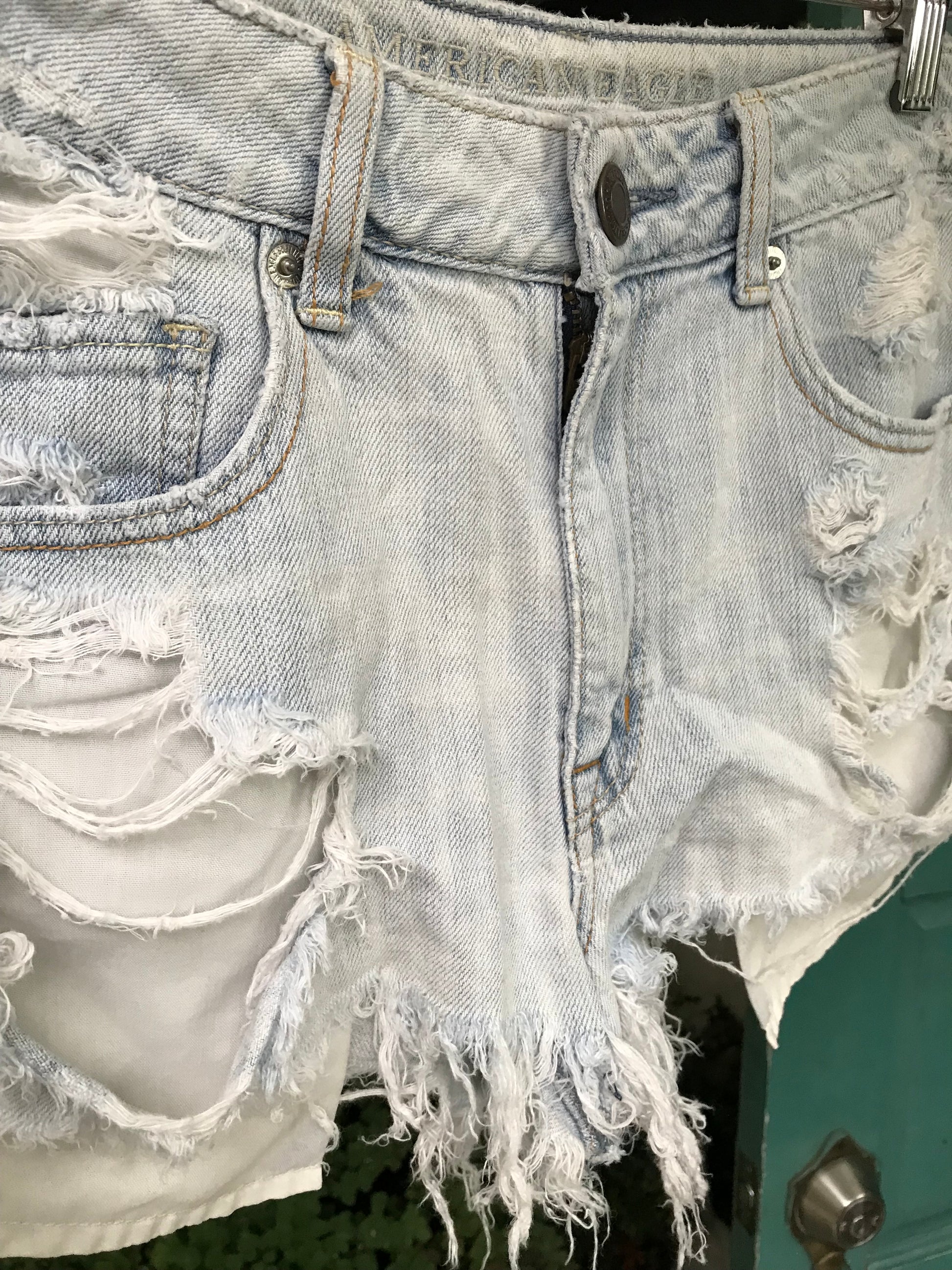 American Eagle 'Hi Rise Festival' distressed light wash shorts  small