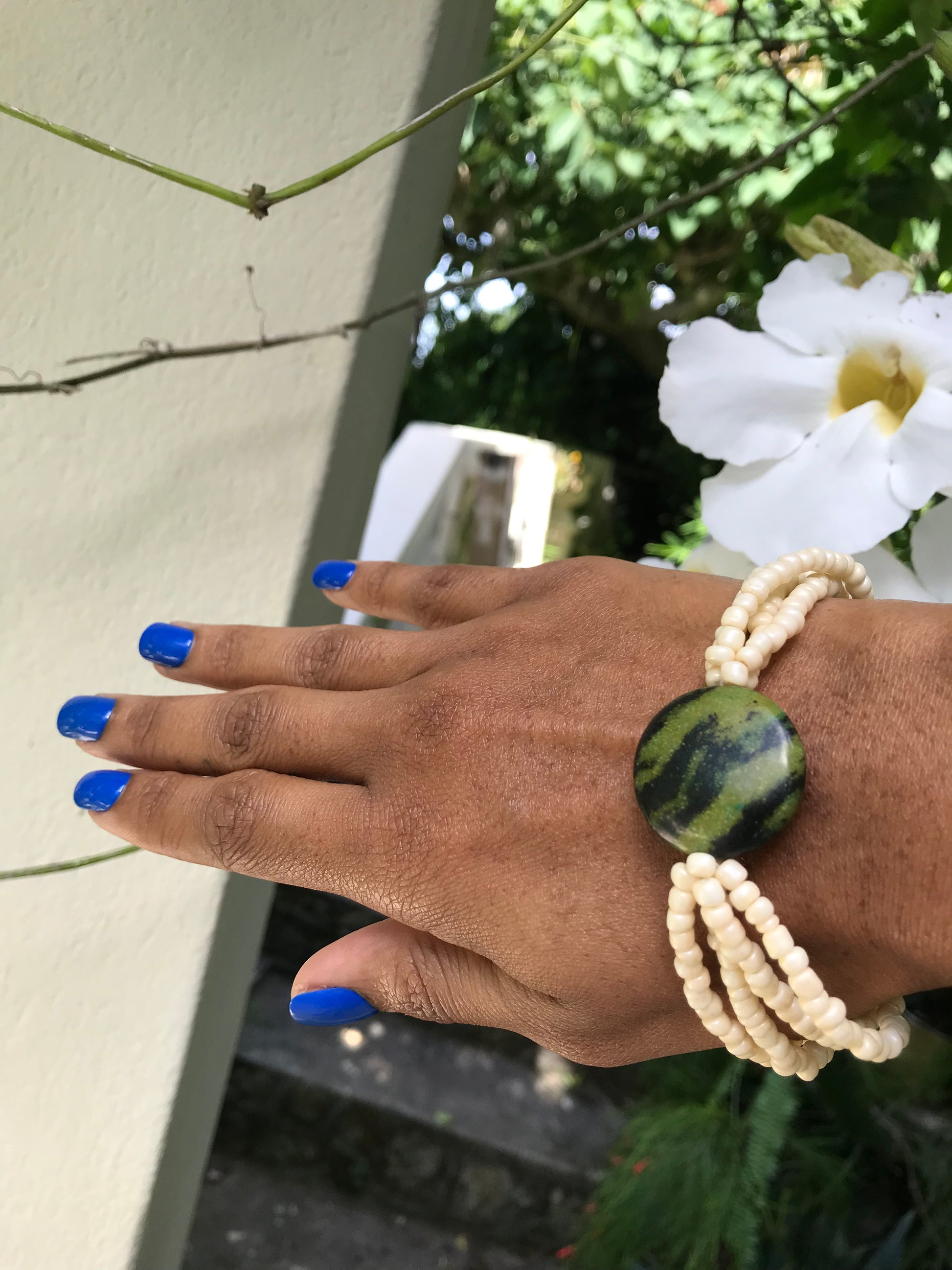 lllGreen stone 4 multi bracelet *** cream (TNJ original)