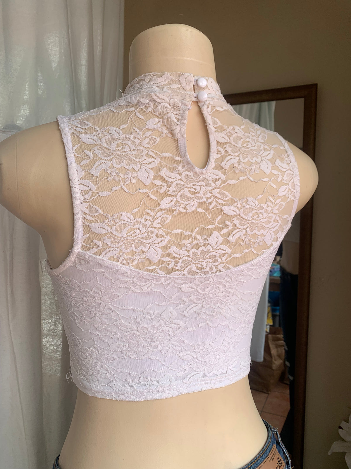 White Lace crop with sweetheart neckline detail s