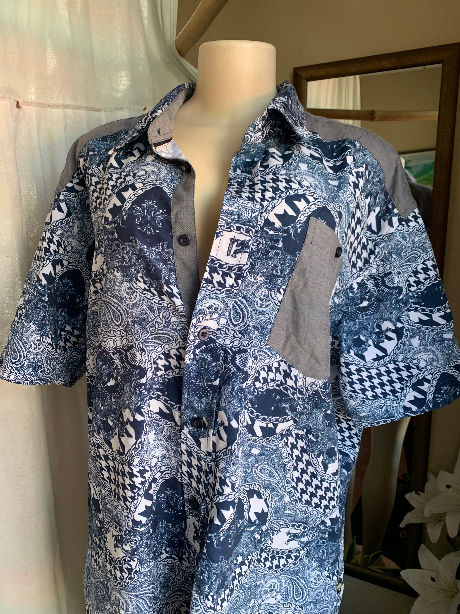 vintage blue print mens shirt with grey details … /XL