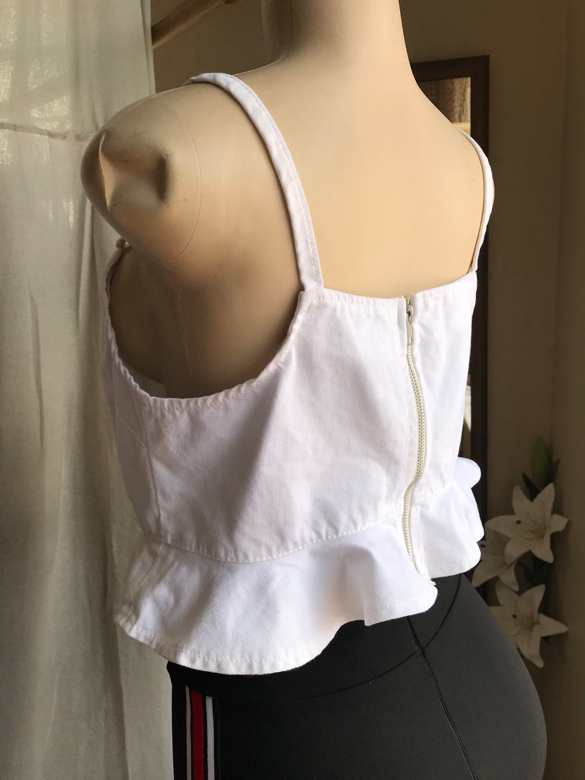 white denim flare crop zip back ,,, L...