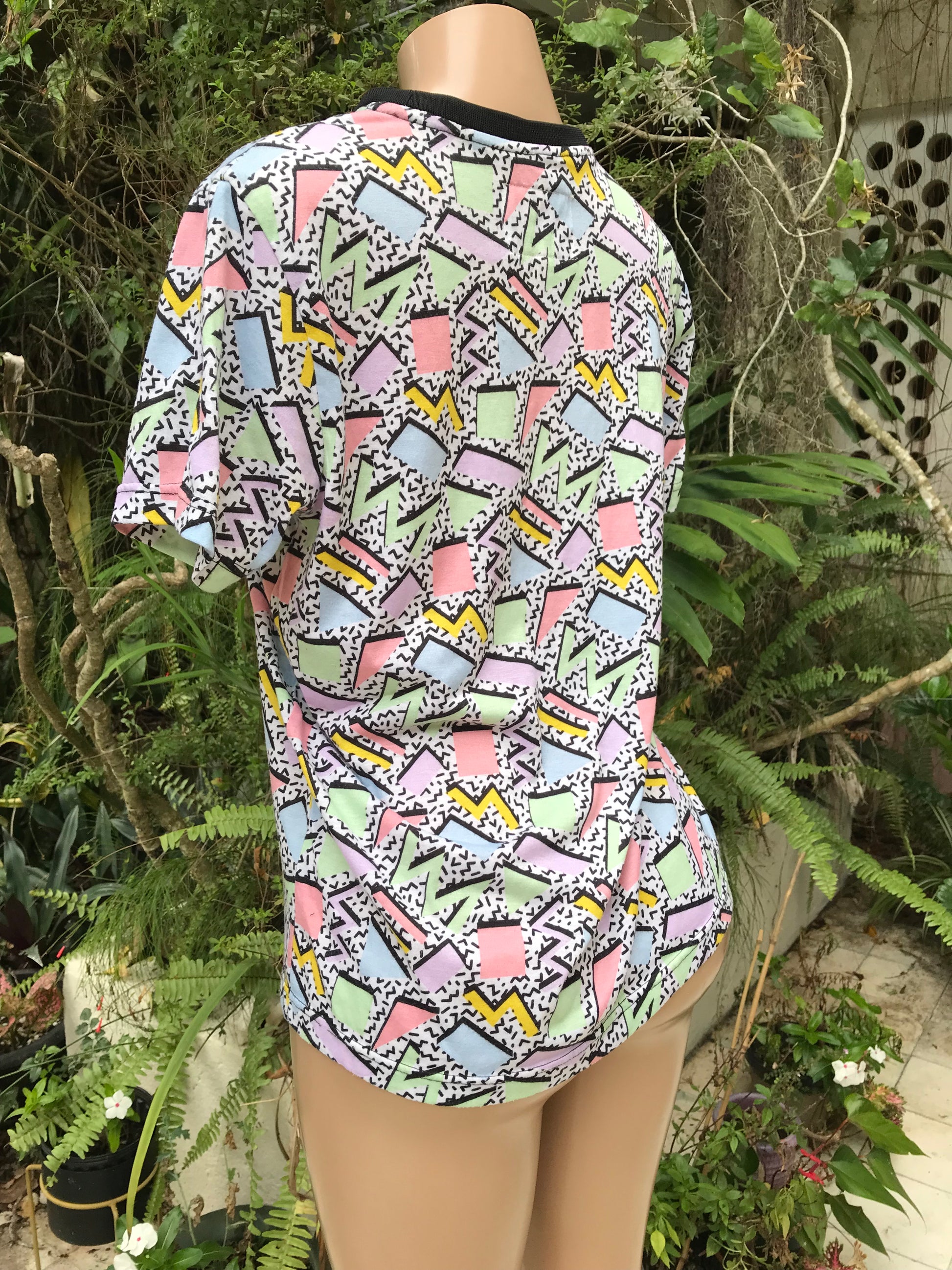 authentic 80s/90s vintage unisex print cotton tee ... mens med / female large ^^^