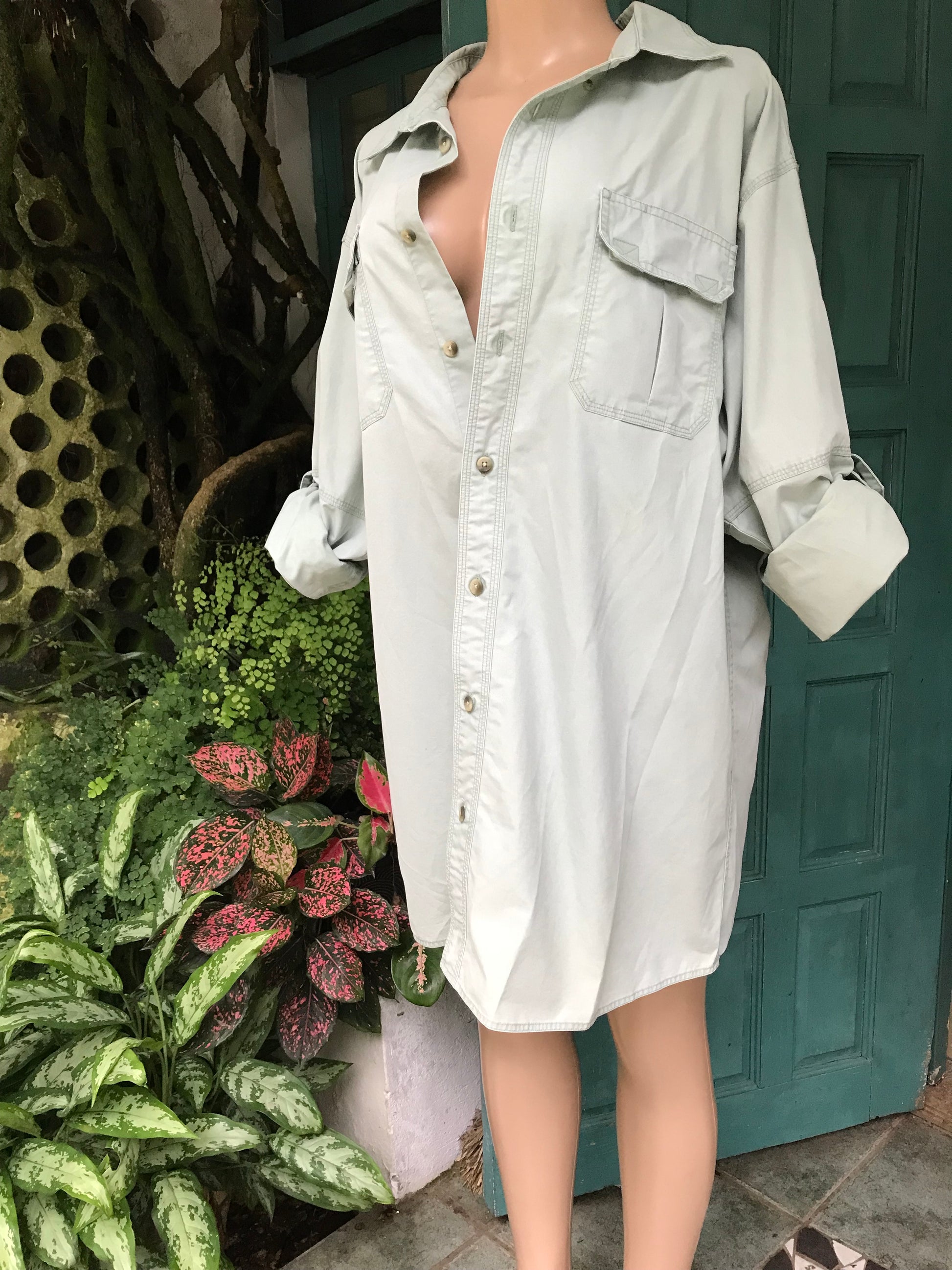 Retro Army green extra long shirt. Explorer. /XL