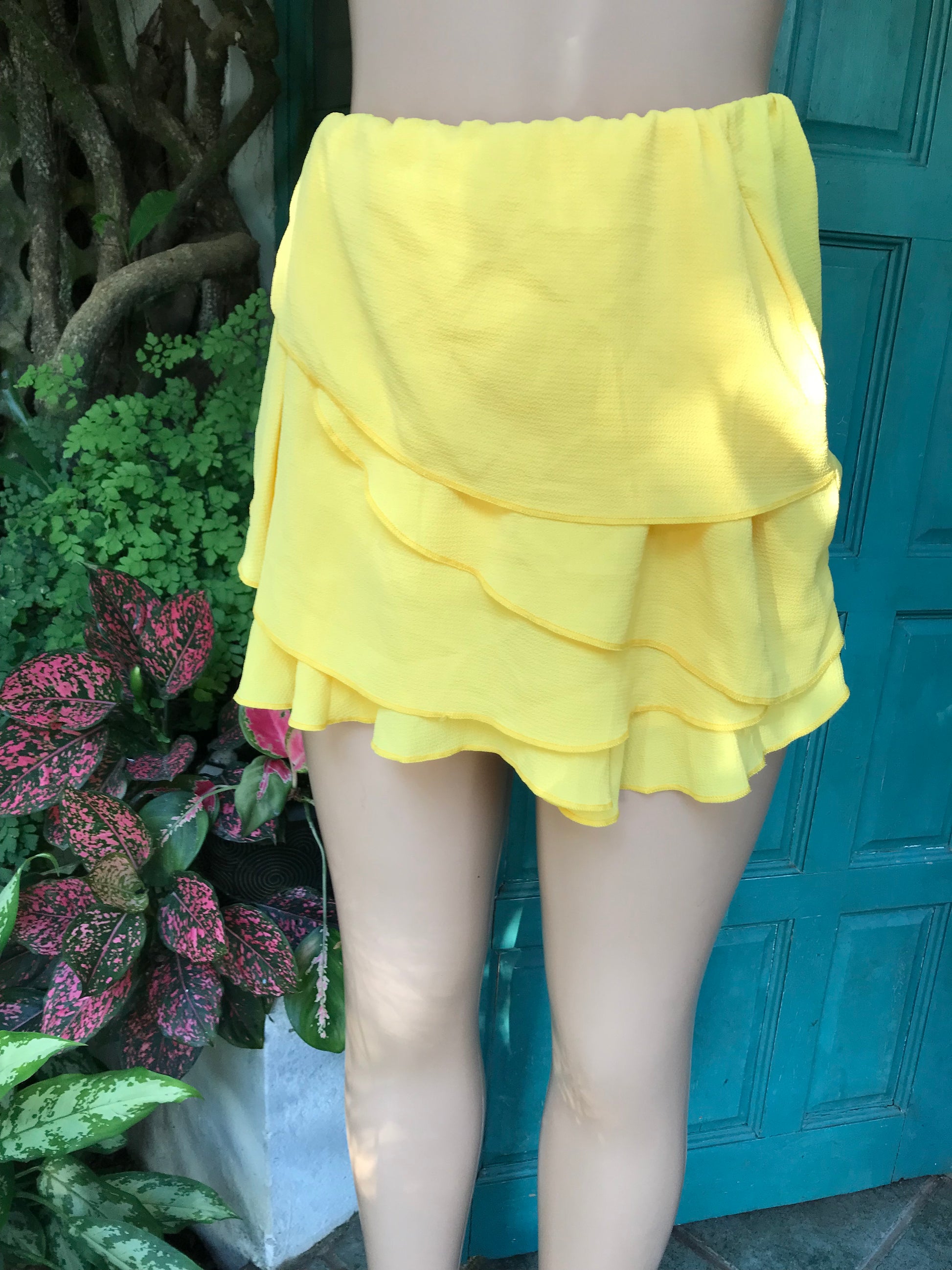 yellow ruffle skort skirt m