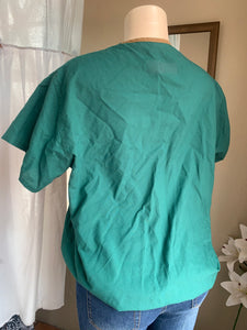 Green scrubs top … M