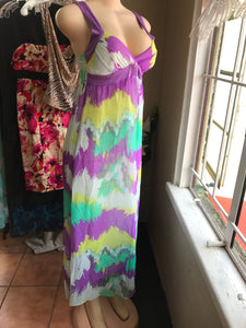 Purple print maxi dress . S