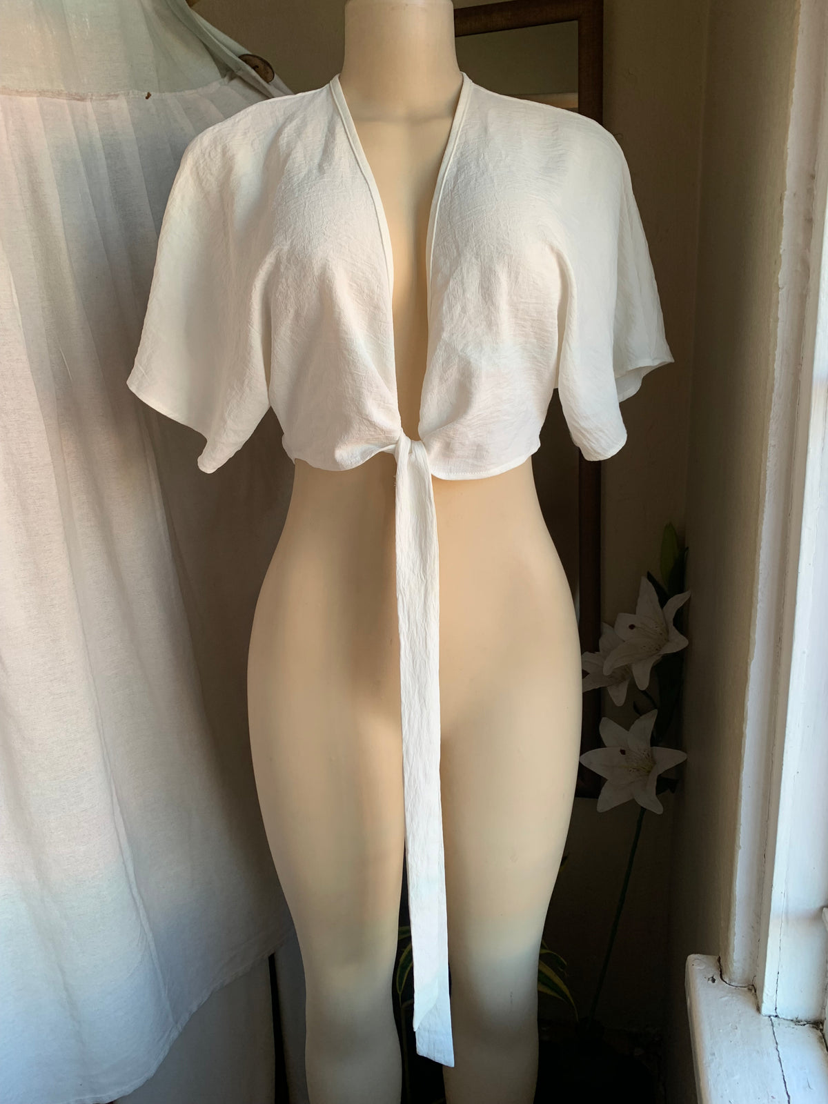 White tie wrap breezy top … M