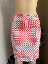 Load image into Gallery viewer, Red+White printed pencil skirt s
