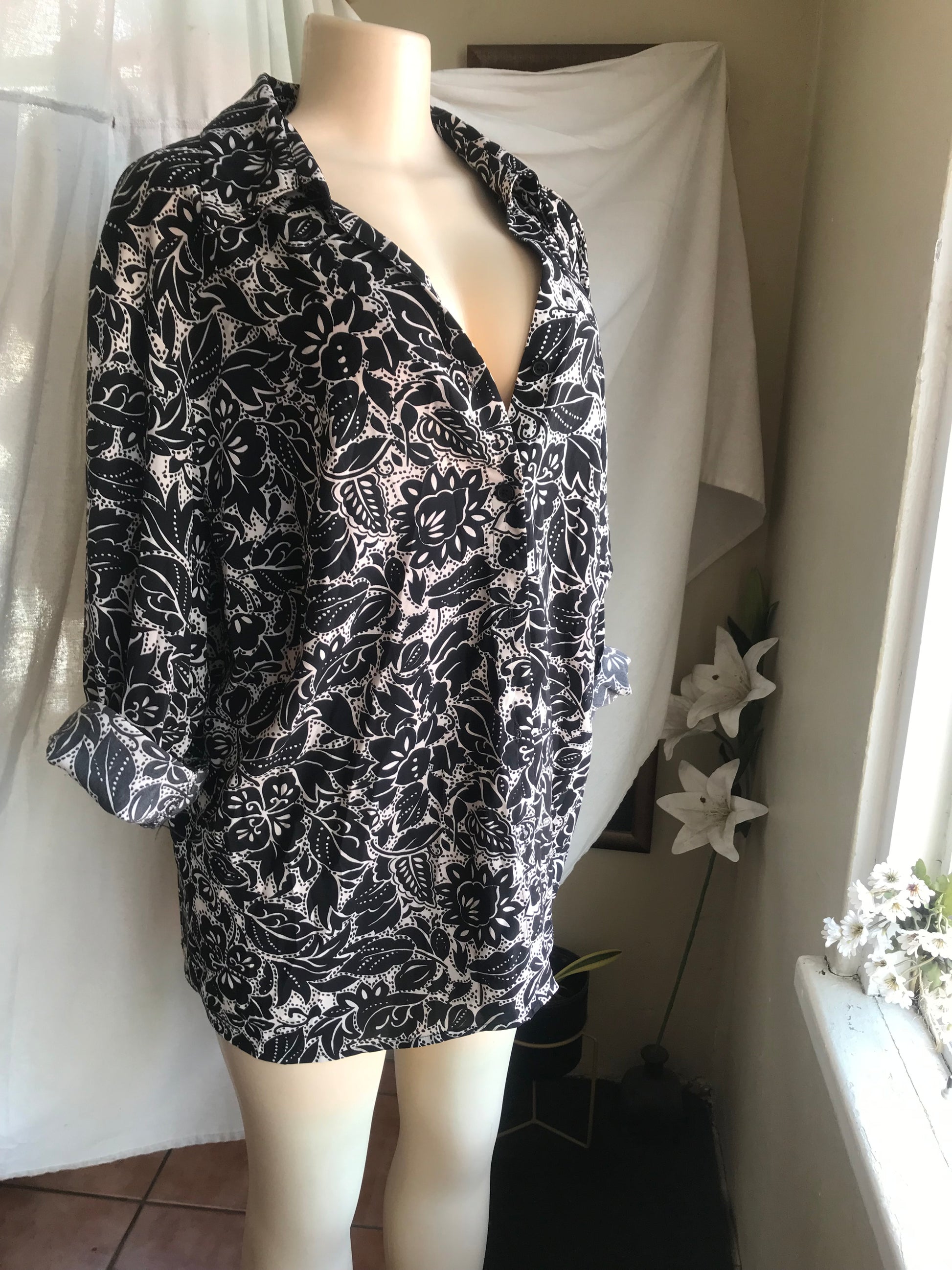 b&w vintage leaf print button blouse ... /xl : 2x