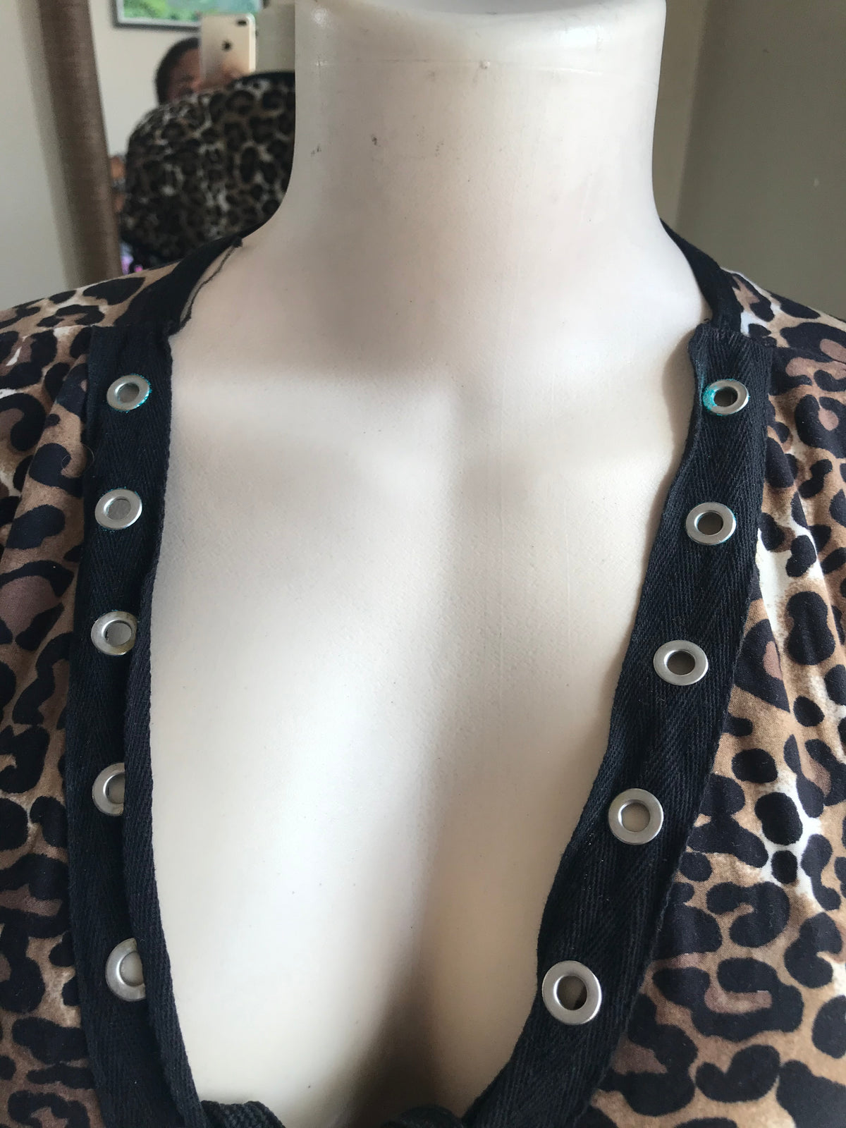 cheetah print bodycon dress lace up sleeve M
