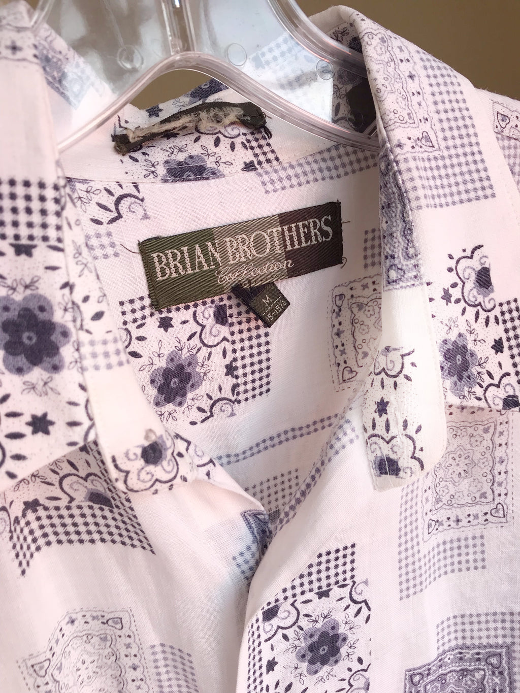 Vintage Mens linen white print shirt... M /XL ^^^