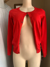 Load image into Gallery viewer, Red soft cardigan &gt;&gt;&gt; says M
