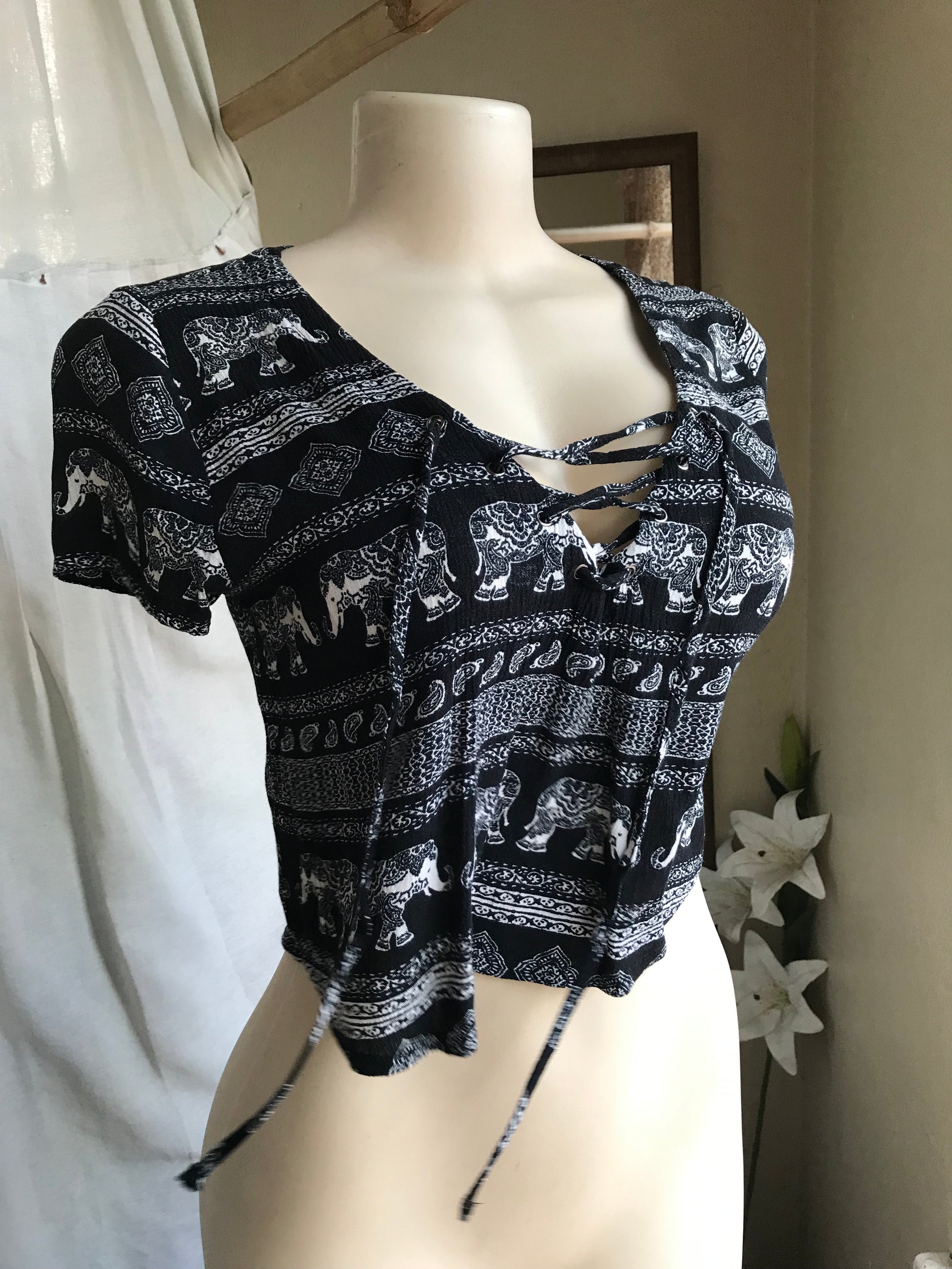 black elephant print top
