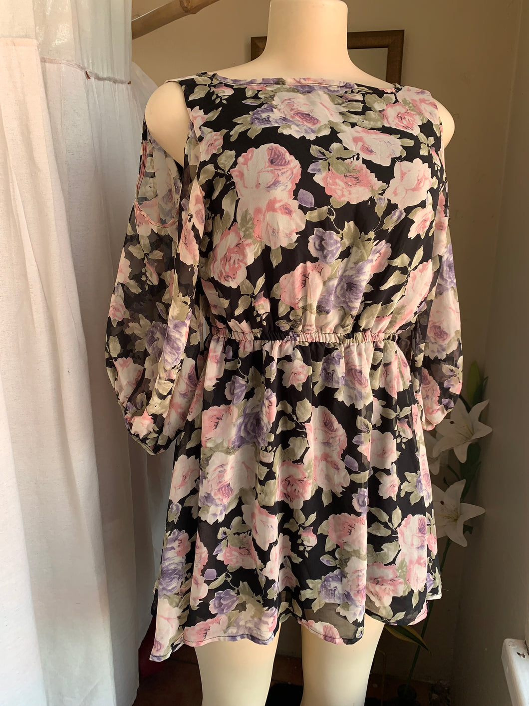 Cold shoulder floral black dress sheer L