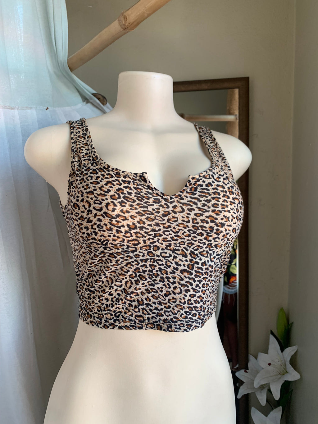 Cheetah print cami crop top stretchy… s