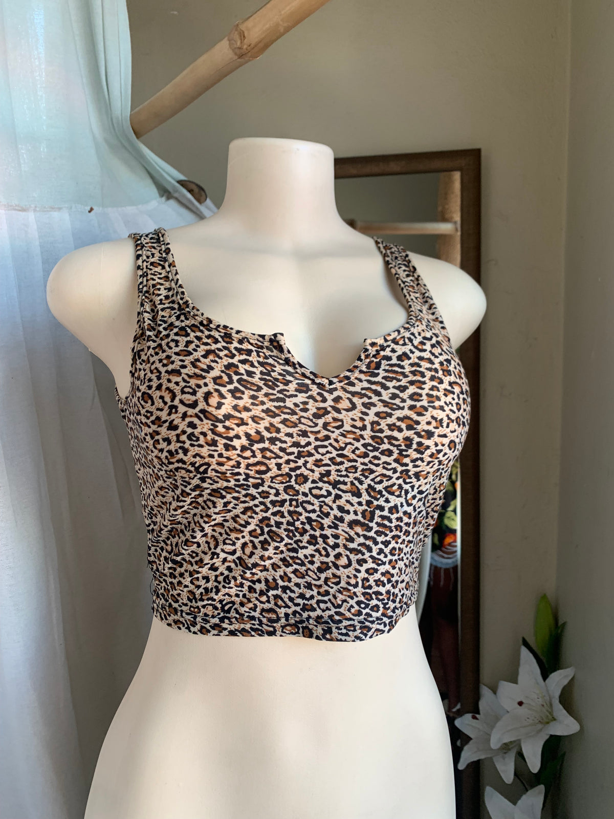 Cheetah print cami crop top stretchy… s