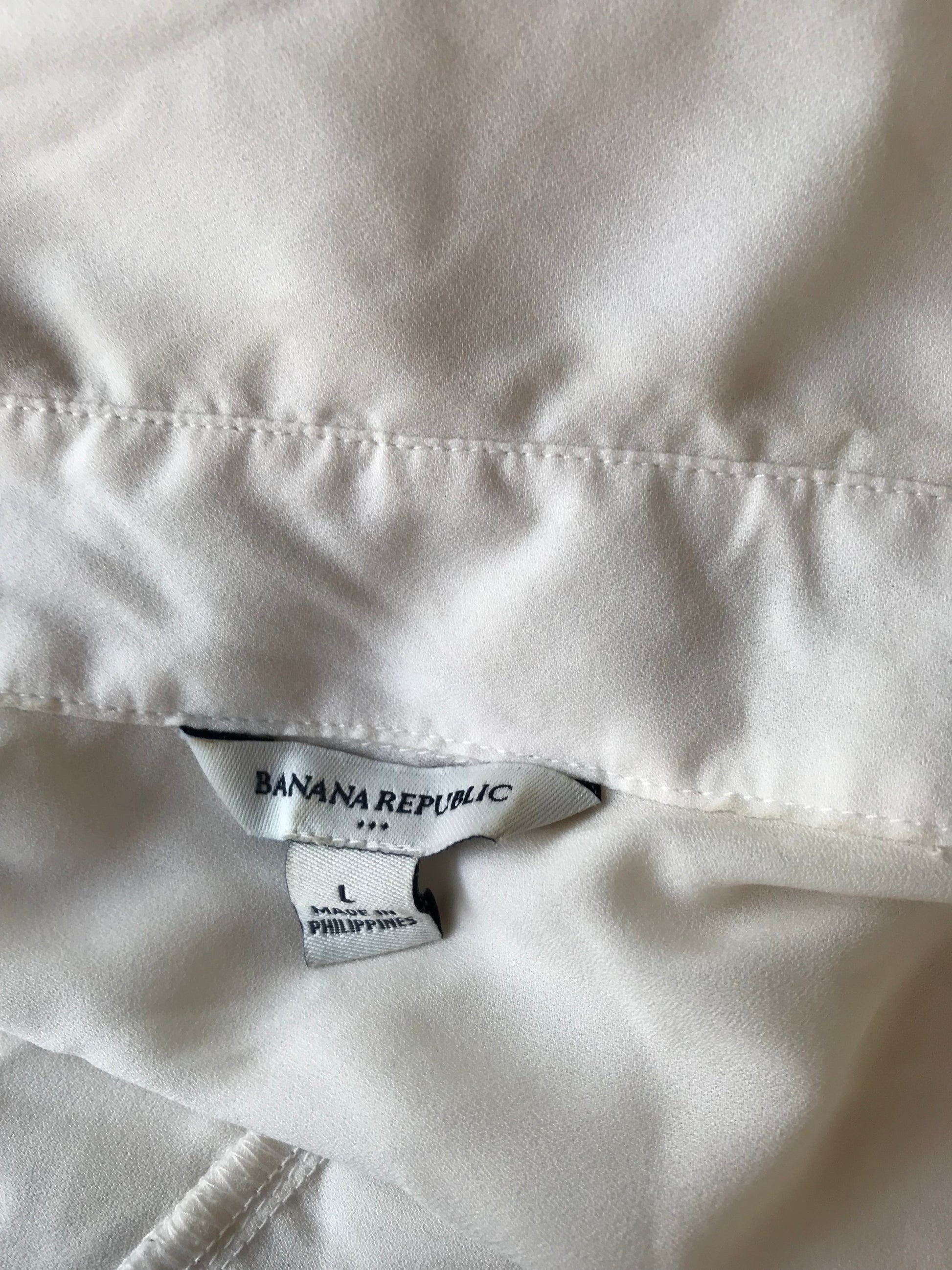 Banana Republic cream Cuffed work / play button blouse ... L