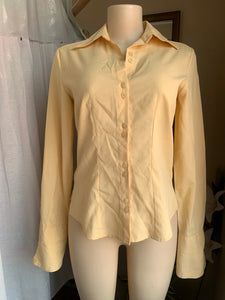 Yellow professional shirt with double button detail … M