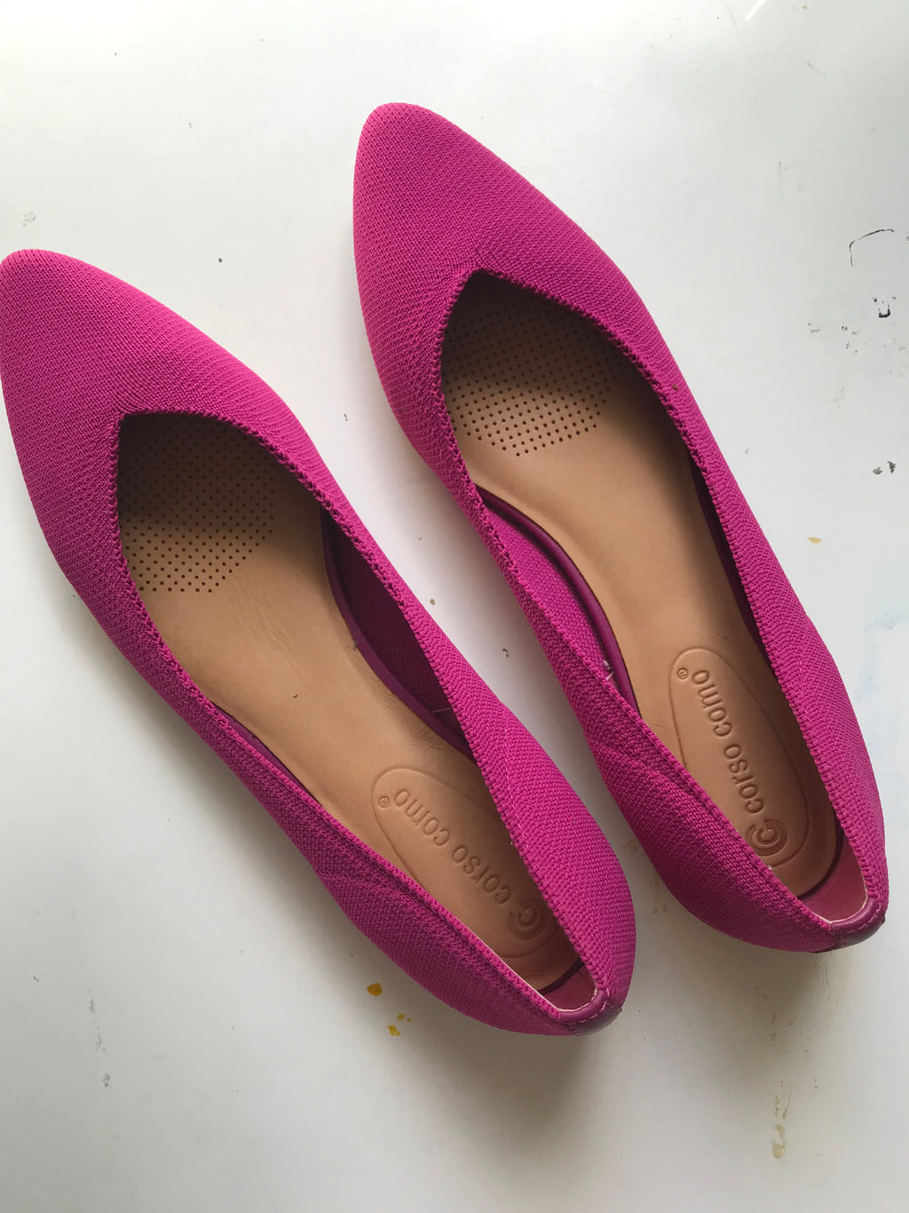 Pink pointy flats /// size 8