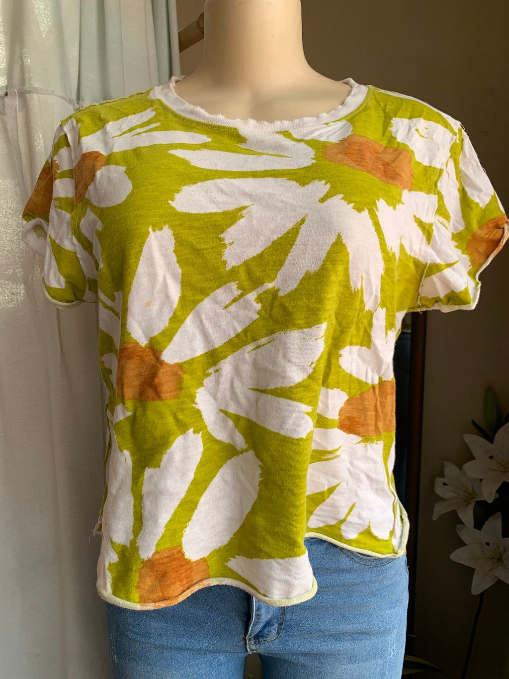 Anthropologie Floral distressed tee … s/m