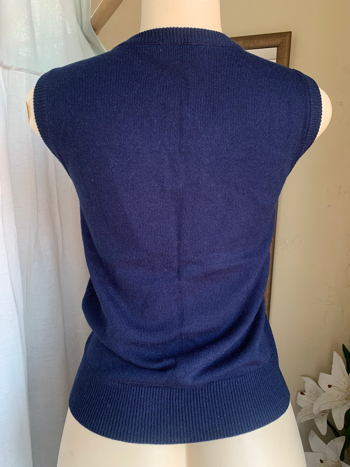 Navy blue knitted top … s