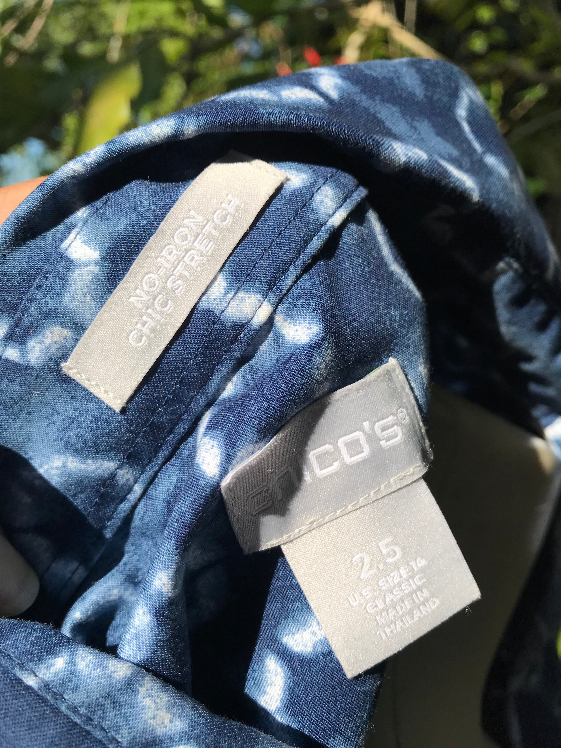 Stretch cotton tie dye navy button shirt... L,,,