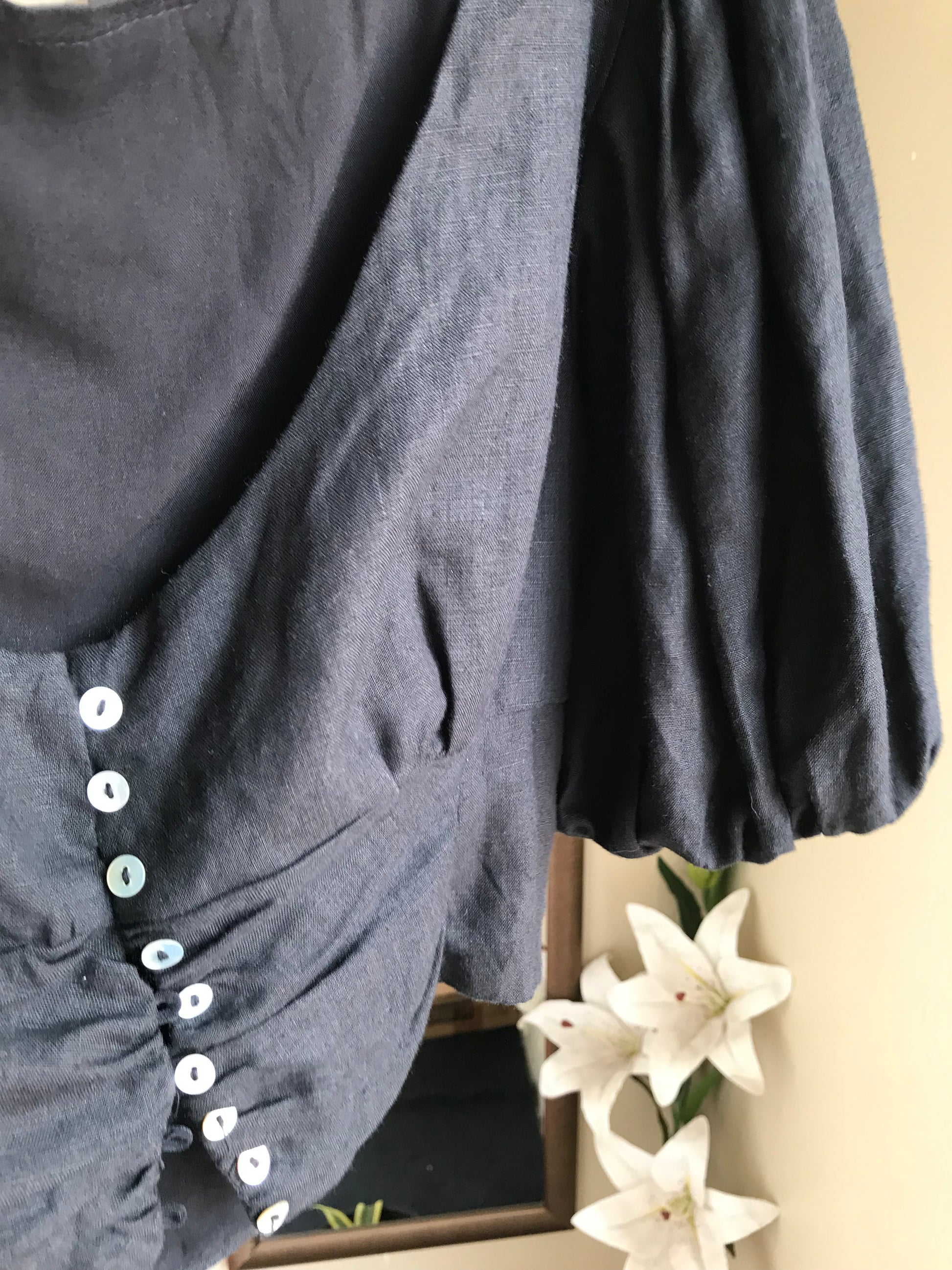black linen puff sleeve crop button up pearl buttons s