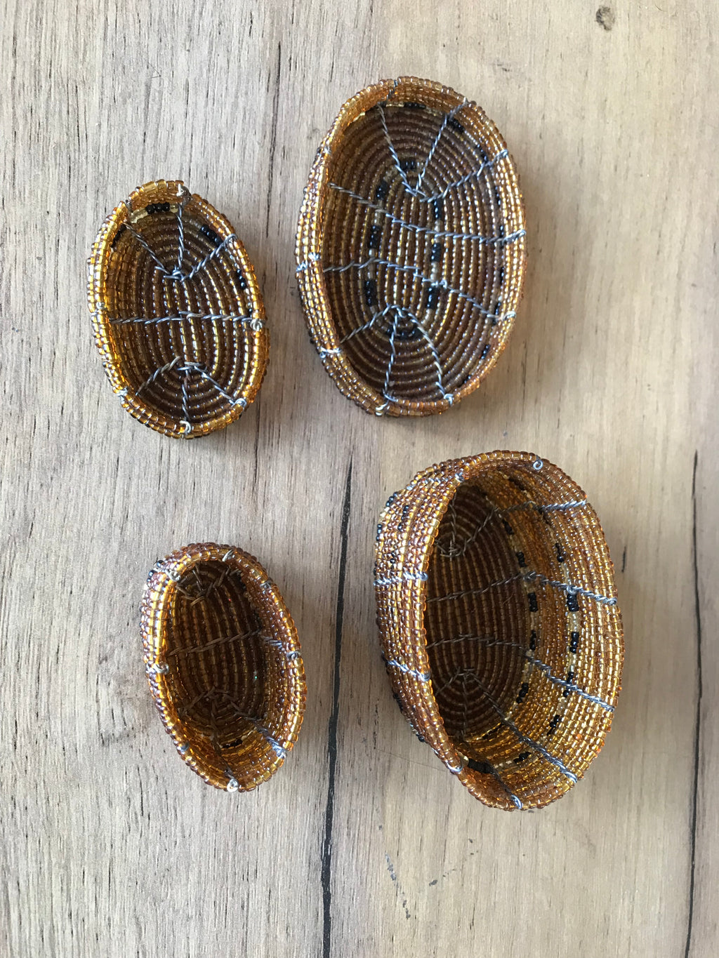 Beaded Set of 2 trinket boxes +++lll