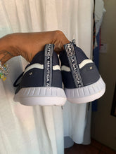 Load image into Gallery viewer, Nautica navy blue trainers /// size 37 / size 7
