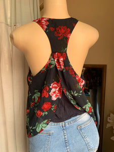 Rose patterned tank top … L