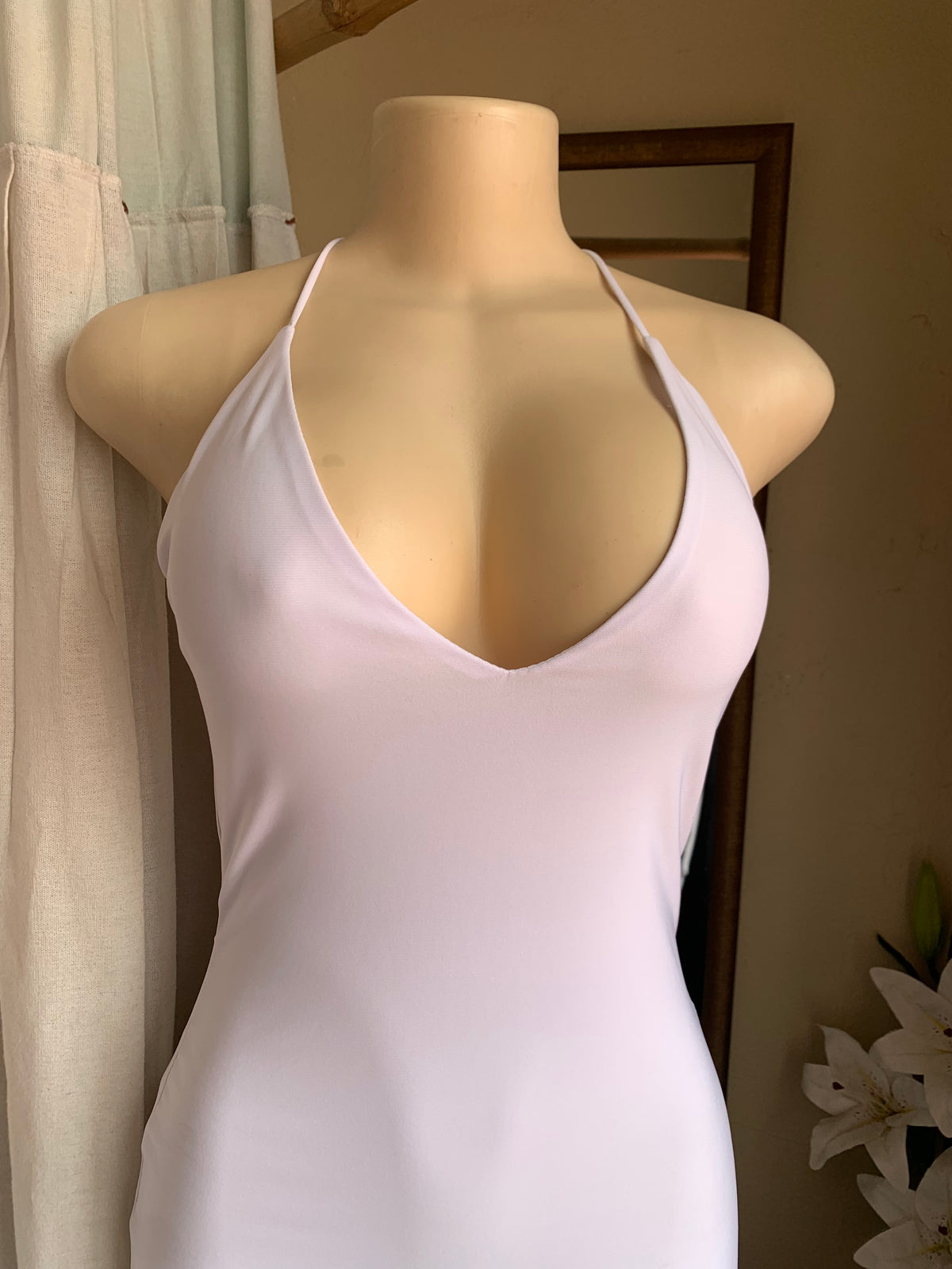 Strappy white deep V sexy bodycon dress M