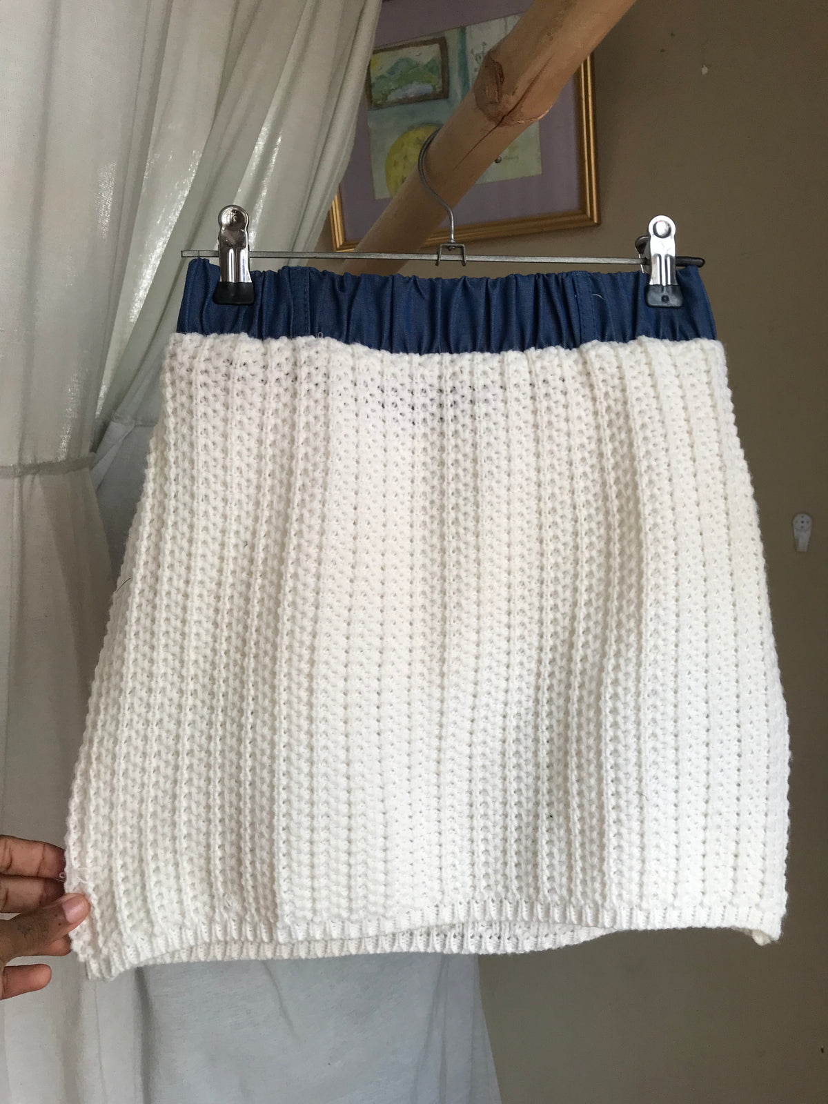 white navy knit mini skirt s