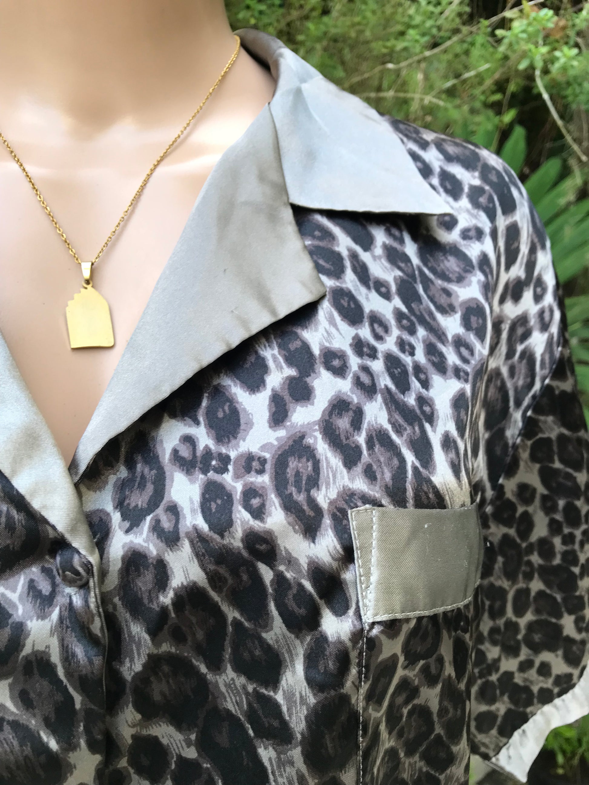 Retro Grey Cheetah Silky Pyjama Shirt ... Plus : 2X