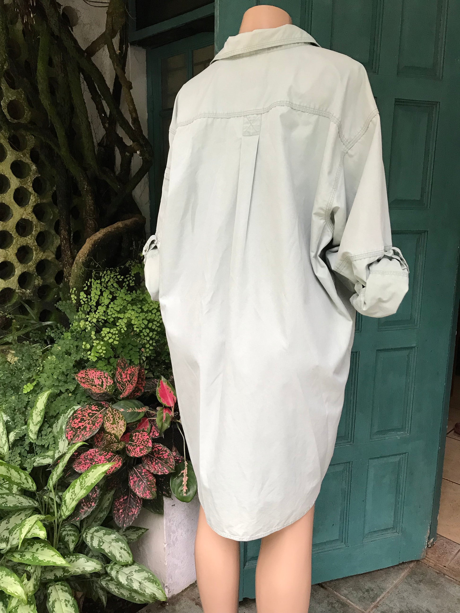 Retro Army green extra long shirt. Explorer. /XL