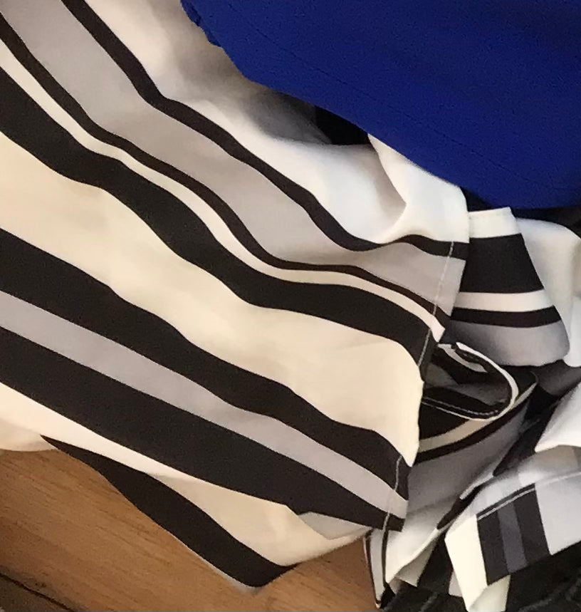 B&w white stripe long shirt