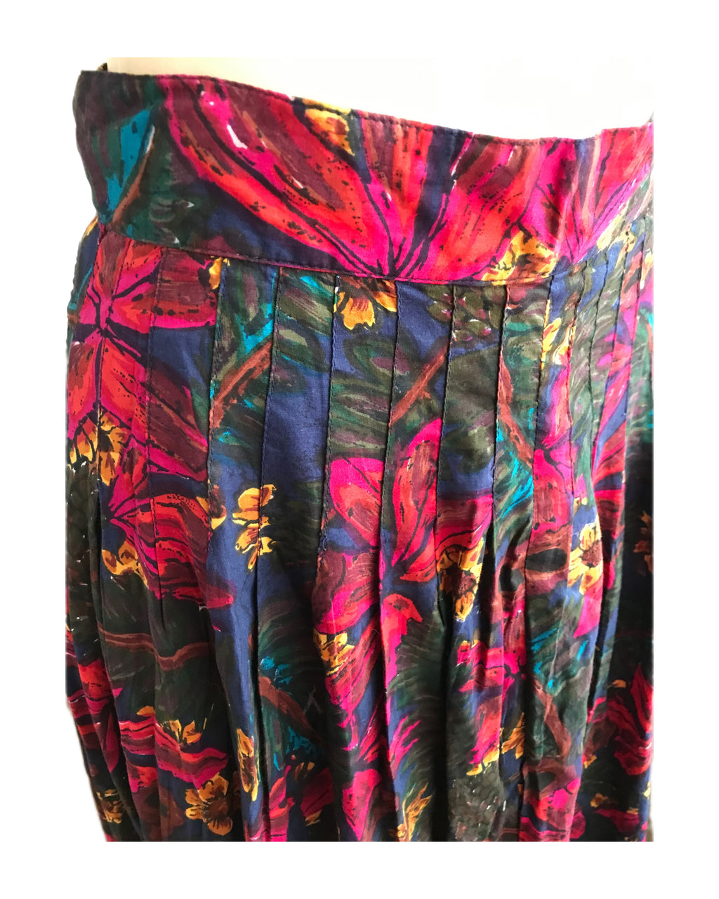 Vintage bold floral skirt pleat det ^^^ s-m