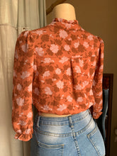 Load image into Gallery viewer, Orange+Blush pink patterned blouse … s
