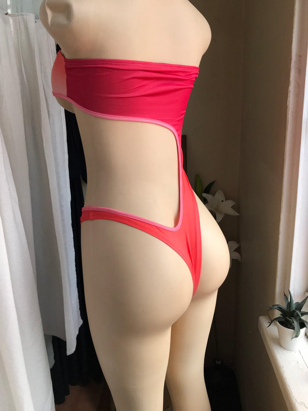 Red ombre sexy cutout swim suit one piece M