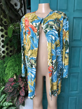 Load image into Gallery viewer, Vintage garden print shirt... L ^^^
