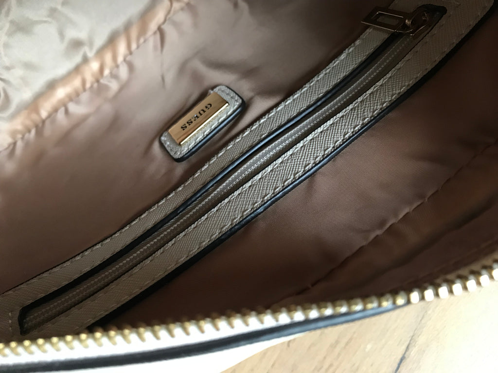 Guess Factory crossbody white bag *** new